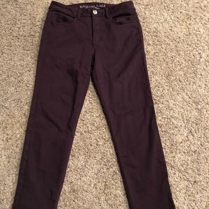 American Eagle Capri Pants